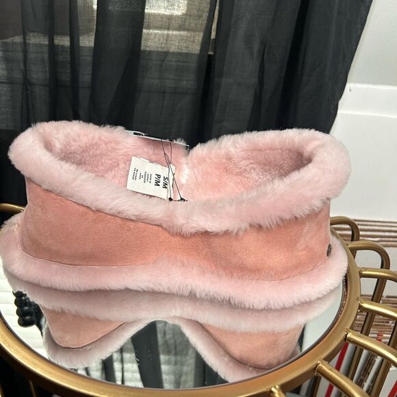 UGG Reversible Shearling Headband NWT - Picture 2 of 2